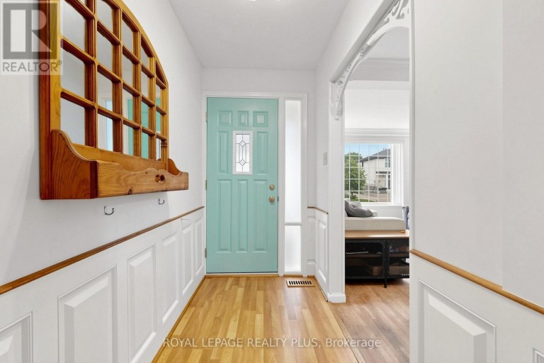 2359 BROOKHURST ROAD, Mississauga (Clarkson), Ontario, L5J1R1