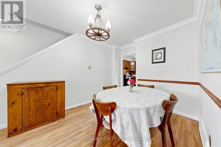 2359 BROOKHURST ROAD, Mississauga (Clarkson), Ontario, L5J1R1