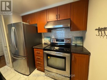 211 - 75 YORK MILLS ROAD Toronto (Bridle Path-Sunnybrook-York Mills) Ontario photo 10