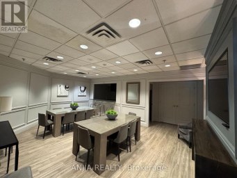 211 - 75 YORK MILLS ROAD Toronto (Bridle Path-Sunnybrook-York Mills) Ontario photo 2
