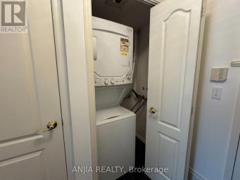 211 - 75 YORK MILLS ROAD Toronto (Bridle Path-Sunnybrook-York Mills) Ontario photo 7