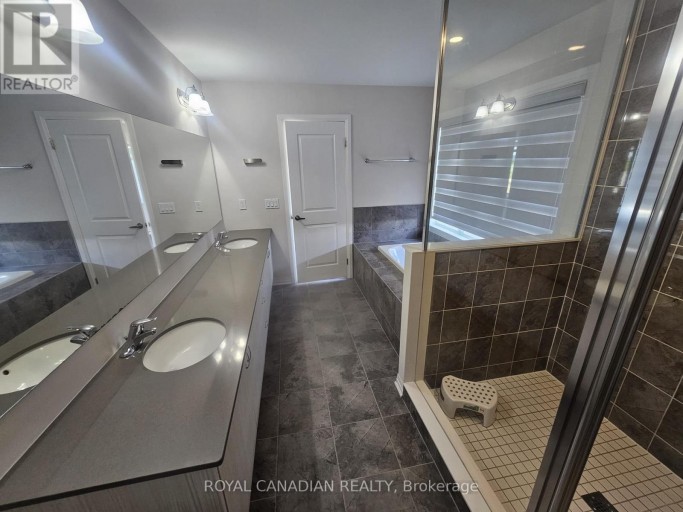 233 LESLIE DAVIS STREET, North Dumfries, Ontario, N0B1E0