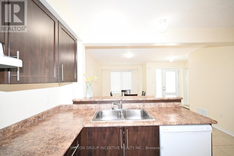 29 - 90 SOVEREIGN'S GATE, Barrie (Innis-Shore), Ontario, L4N0Y9