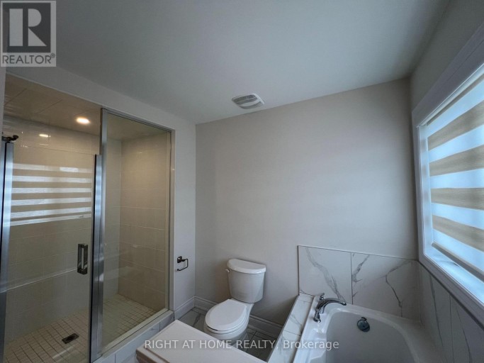 24 TAMWORTH TERRACE W, Barrie, Ontario, L9J0L5