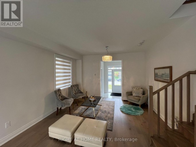 24 TAMWORTH TERRACE W, Barrie, Ontario, L9J0L5