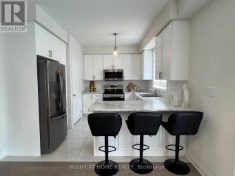 24 TAMWORTH TERRACE W Barrie Ontario photo 6