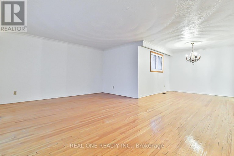 9 SESAME STREET, Toronto (L'Amoreaux), Ontario, M1W2R3