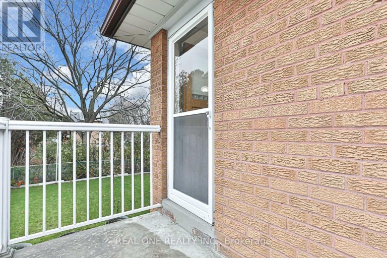 9 SESAME STREET, Toronto (L'Amoreaux), Ontario, M1W2R3