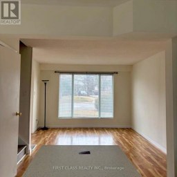 701 LEEDER COURT Newmarket (Huron Heights-Leslie Valley) Ontario photo 1