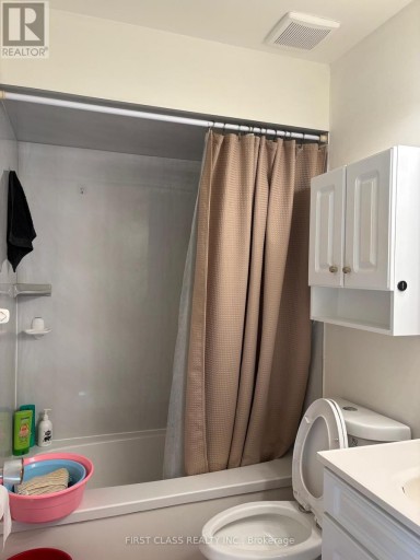 701 LEEDER COURT, Newmarket (Huron Heights-Leslie Valley), Ontario, L3Y5A8