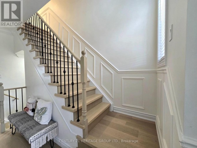 37 LUISA STREET, Bradford West Gwillimbury (Bradford), Ontario, L3Z0P2