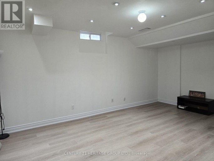 37 LUISA STREET, Bradford West Gwillimbury (Bradford), Ontario, L3Z0P2
