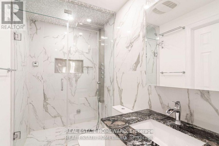 56 OAKWOOD AVENUE, Toronto (Wychwood), Ontario, M6H2V6