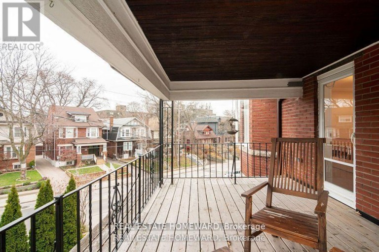 56 OAKWOOD AVENUE, Toronto (Wychwood), Ontario, M6H2V6