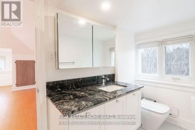 56 OAKWOOD AVENUE Toronto (Wychwood) Ontario photo 27