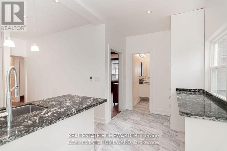 56 OAKWOOD AVENUE, Toronto (Wychwood), Ontario, M6H2V6