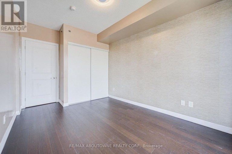 611 - 5001 CORPORATE DRIVE, Burlington (Uptown), Ontario, L7L0H5