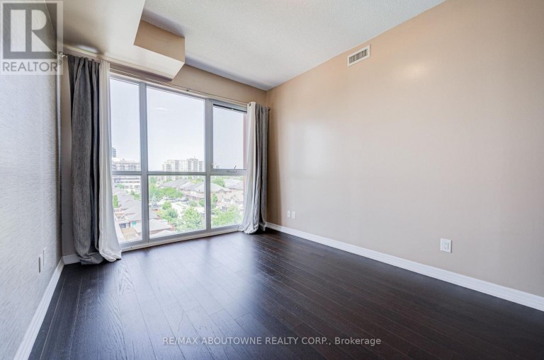 611 - 5001 CORPORATE DRIVE, Burlington (Uptown), Ontario, L7L0H5