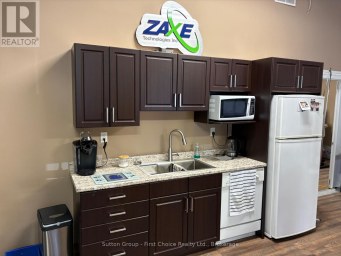UNIT 2 - 130 HURON ROAD Perth South (Sebringville) Ontario photo 9