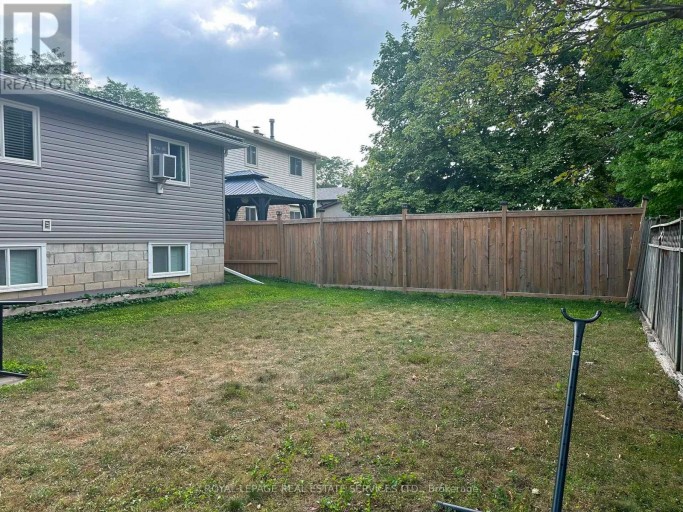 UPPER - 172 QUEEN STREET, New Tecumseth (Alliston), Ontario, L9R1K2