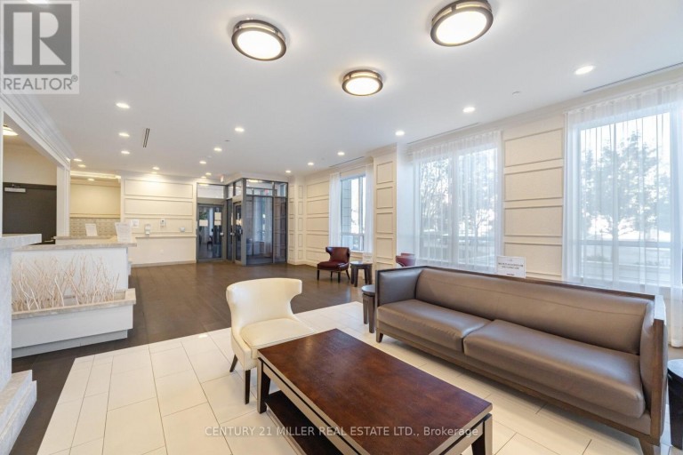 PH08 - 35 SARANAC BOULEVARD, Toronto (Englemount-Lawrence), Ontario, M6A2G4