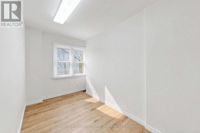 168 SHEPPARD AVENUE W, Toronto (Lansing-Westgate), Ontario, M2N1M8