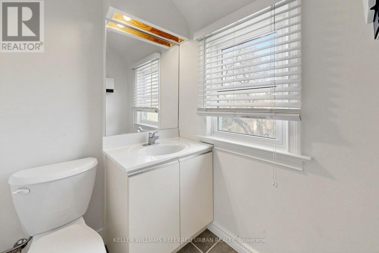 168 SHEPPARD AVENUE W, Toronto (Lansing-Westgate), Ontario, M2N1M8