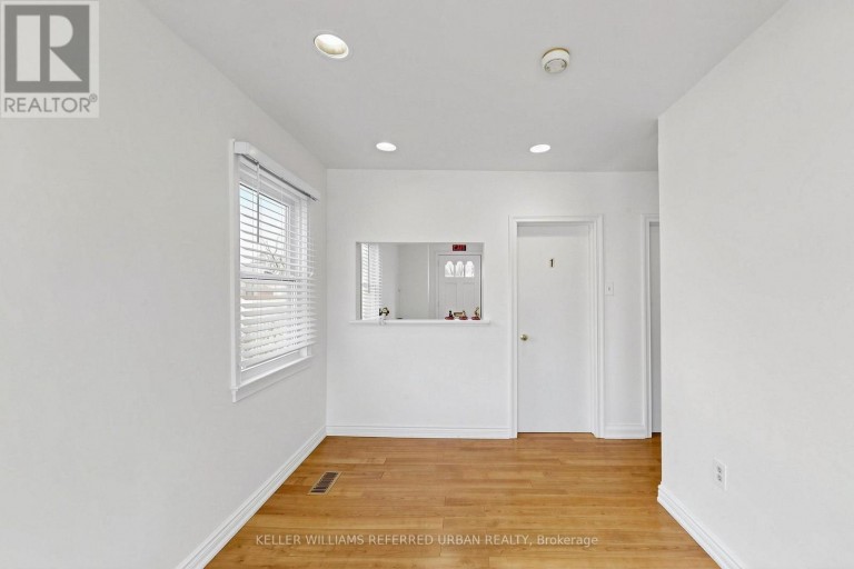 168 SHEPPARD AVENUE W, Toronto (Lansing-Westgate), Ontario, M2N1M8