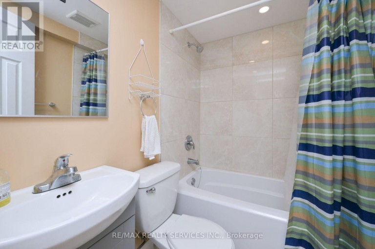 42 BRAMBIRCH CRESCENT, Brampton (Northwest Sandalwood Parkway), Ontario, L7A1V1