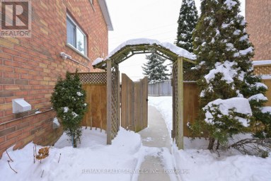 42 BRAMBIRCH CRESCENT Brampton (Northwest Sandalwood Parkway) Ontario photo 2