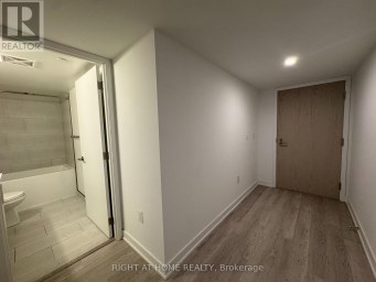 326 - 3 STRATHGOWAN AVENUE Toronto (Lawrence Park South) Ontario photo 13