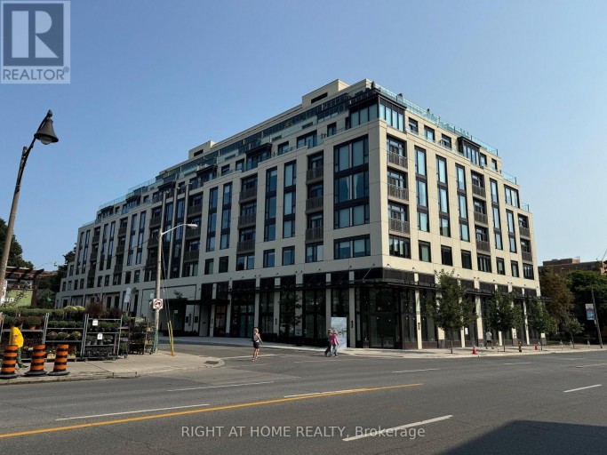 326 - 3 STRATHGOWAN AVENUE, Toronto (Lawrence Park South), Ontario, M4N1B8