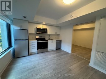 326 - 3 STRATHGOWAN AVENUE Toronto (Lawrence Park South) Ontario photo 3