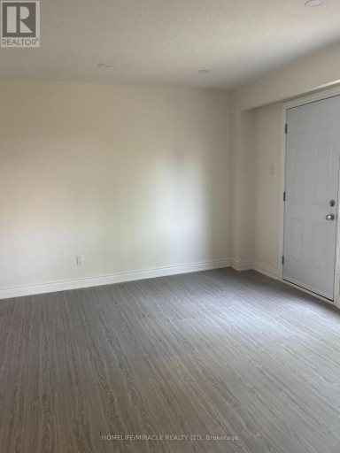 44 SYLVIA STREET, Barrie (Grove East), Ontario, L4M5J4
