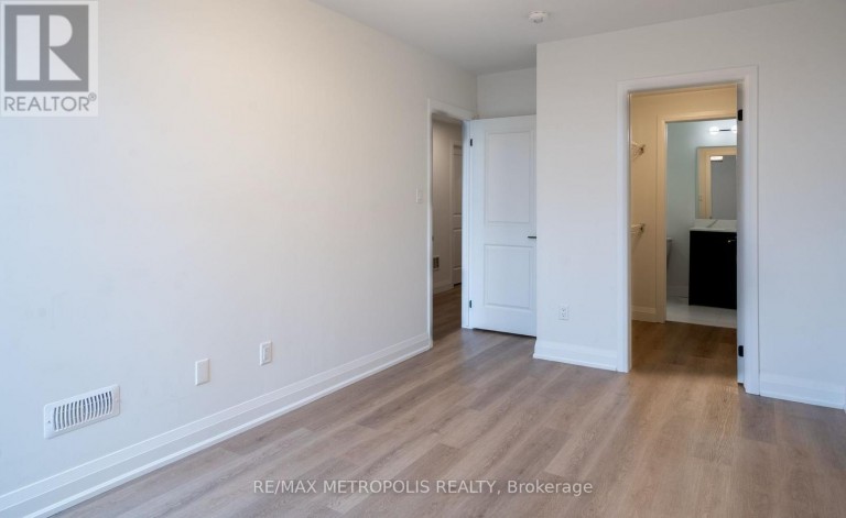 121 - 3900 SAVOY STREET, London South (South V), Ontario, N6P0E3