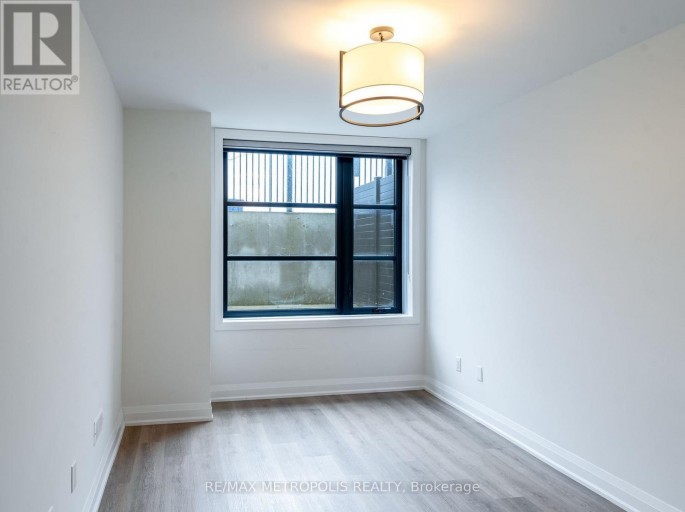 121 - 3900 SAVOY STREET, London South (South V), Ontario, N6P0E3