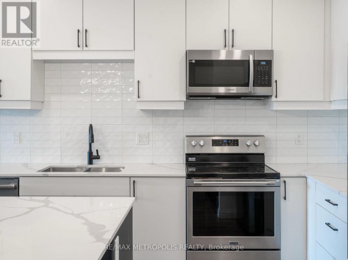 121 - 3900 SAVOY STREET, London South (South V), Ontario, N6P0E3