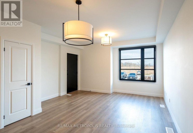 121 - 3900 SAVOY STREET, London South (South V), Ontario, N6P0E3