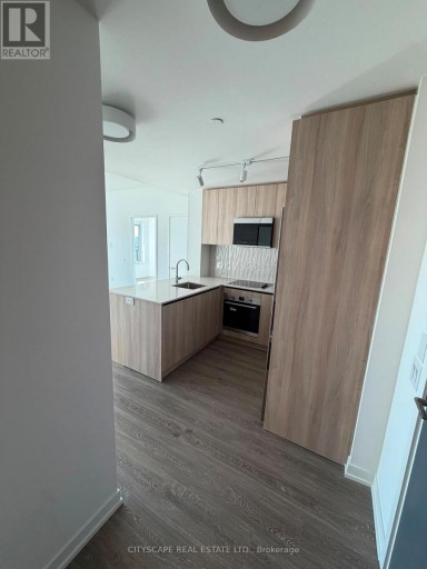 1323 - 2485 EGLINTON AVENUE W, Mississauga (Erin Mills), Ontario, L5M2V8
