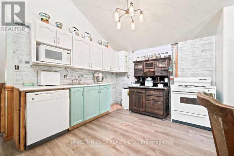 39869 HIGHWAY 17 HIGHWAY, Head, Clara and Maria, Ontario, K0J2K0