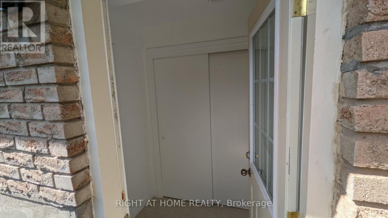 LOWER UNIT - 43 GLENAYR PLACE, Welland (N. Welland), Ontario, L3C3M6