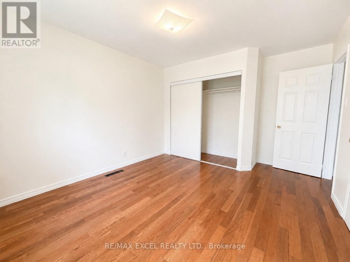 MAIN - 39 COMMONS DRIVE, Toronto (Tam O'Shanter-Sullivan), Ontario, M1T1E3