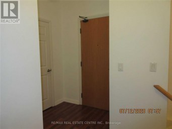 TH#111 - 220 FORUM DRIVE Mississauga (Hurontario) Ontario photo 2