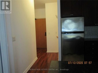 TH#111 - 220 FORUM DRIVE Mississauga (Hurontario) Ontario photo 3