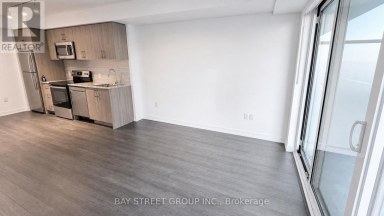 1016 - 4010 EGLINTON AVENUE W Toronto (Humber Heights) Ontario photo 10