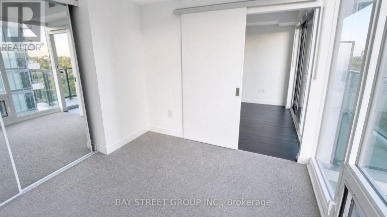 1016 - 4010 EGLINTON AVENUE W, Toronto (Humber Heights), Ontario, M9A0G5