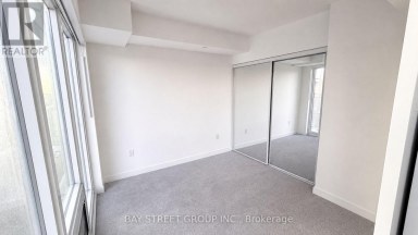 1016 - 4010 EGLINTON AVENUE W Toronto (Humber Heights) Ontario photo 12