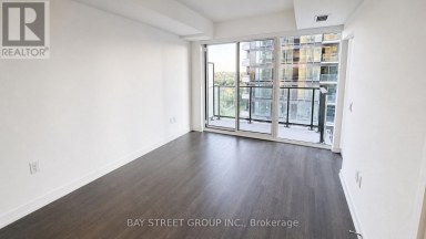 1016 - 4010 EGLINTON AVENUE W Toronto (Humber Heights) Ontario photo 8
