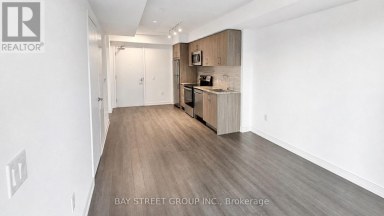 1016 - 4010 EGLINTON AVENUE W Toronto (Humber Heights) Ontario photo 9