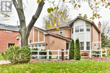 11 BERKELEY COURT Markham (Unionville) Ontario photo 2